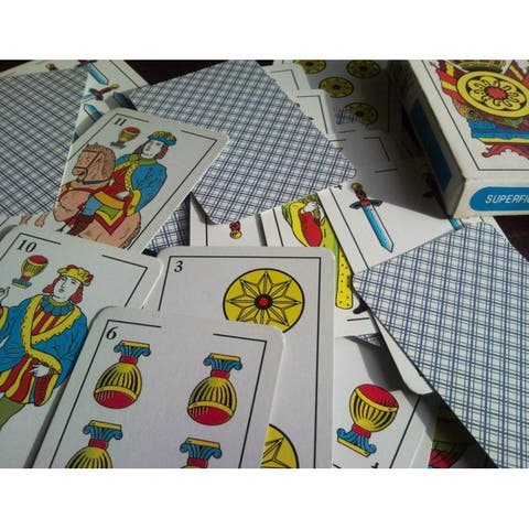 juego de cartas desconfio